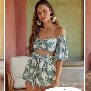 NTW Vici Dolls Set. Under The Palms print